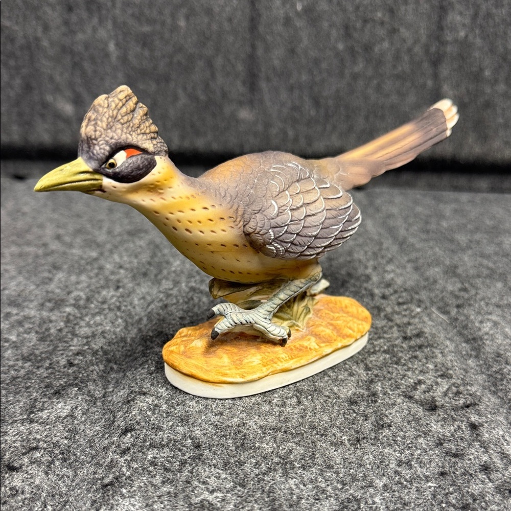 Lefton Ceramic Bird Figurine with Brown and Gray Plumage